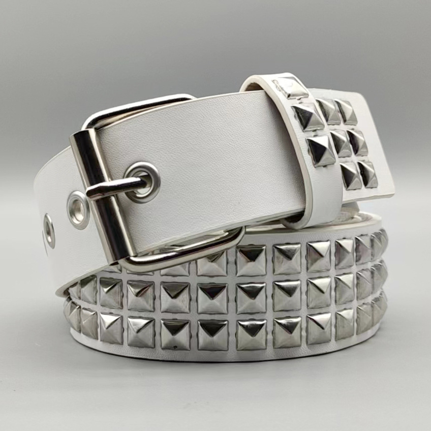 Square Rivet Studds Belt 
